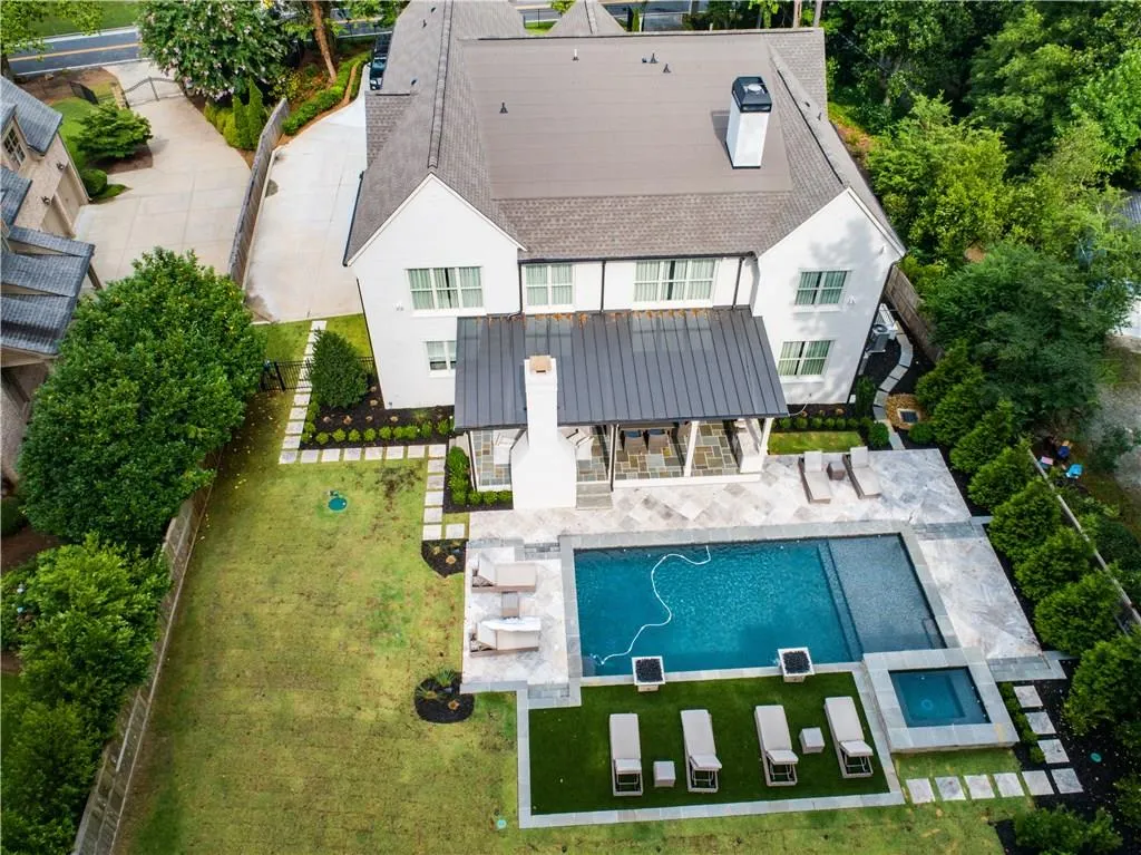 5217 Lake Forrest Drive, Atlanta, Georgia 30342, 6 Bedrooms Bedrooms, ,6 BathroomsBathrooms,Residential,Sold,5217 Lake Forrest Drive,6044121