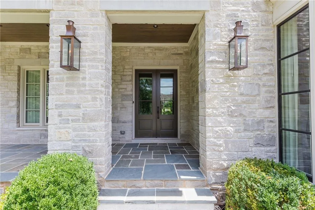 5217 Lake Forrest Drive, Atlanta, Georgia 30342, 6 Bedrooms Bedrooms, ,6 BathroomsBathrooms,Residential,Sold,5217 Lake Forrest Drive,6044121