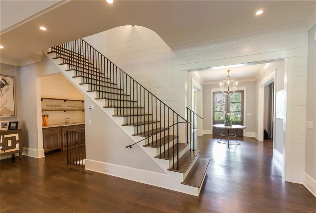 5217 Lake Forrest Drive, Atlanta, Georgia 30342, 6 Bedrooms Bedrooms, ,6 BathroomsBathrooms,Residential,Sold,5217 Lake Forrest Drive,6044121