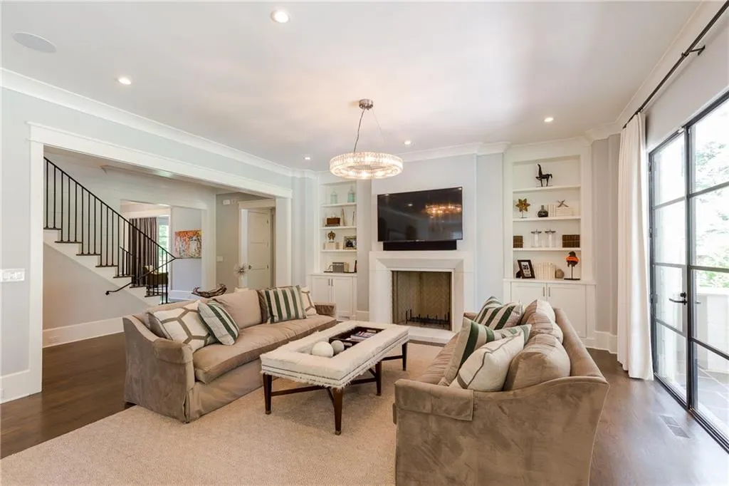 5217 Lake Forrest Drive, Atlanta, Georgia 30342, 6 Bedrooms Bedrooms, ,6 BathroomsBathrooms,Residential,Sold,5217 Lake Forrest Drive,6044121