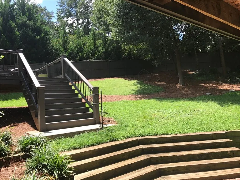 6870 Heathfield Drive, Atlanta, Georgia 30328, 4 Bedrooms Bedrooms, ,3 BathroomsBathrooms,Residential,Sold,6870 Heathfield Drive,5891361