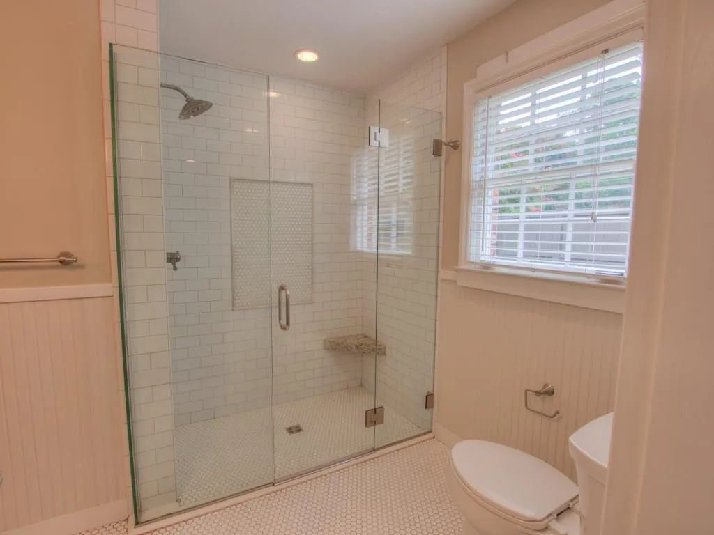 6870 Heathfield Drive, Atlanta, Georgia 30328, 4 Bedrooms Bedrooms, ,3 BathroomsBathrooms,Residential,Sold,6870 Heathfield Drive,5891361