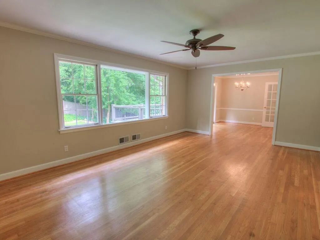 6870 Heathfield Drive, Atlanta, Georgia 30328, 4 Bedrooms Bedrooms, ,3 BathroomsBathrooms,Residential,Sold,6870 Heathfield Drive,5891361