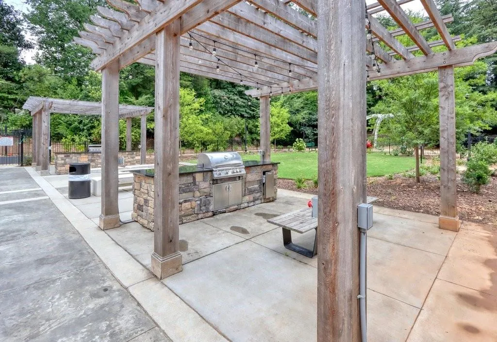 795 Hammond Drive Unit 1113, Sandy Springs, Georgia 30328, 2 Bedrooms Bedrooms, ,2 BathroomsBathrooms,Residential,Sold,795 Hammond Drive Unit 1113,7073998