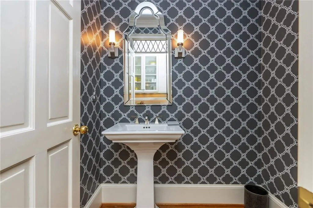3 Powers Chase Circle, Atlanta, Georgia 30327, 5 Bedrooms Bedrooms, ,4 BathroomsBathrooms,Residential,For Sale,3 Powers Chase Circle,7756364