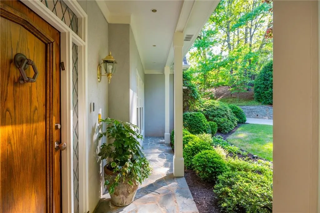 3 Powers Chase Circle, Atlanta, Georgia 30327, 5 Bedrooms Bedrooms, ,4 BathroomsBathrooms,Residential,For Sale,3 Powers Chase Circle,7756364