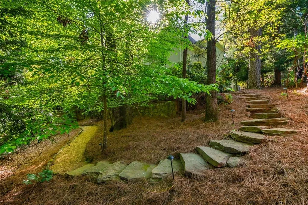 3 Powers Chase Circle, Atlanta, Georgia 30327, 5 Bedrooms Bedrooms, ,4 BathroomsBathrooms,Residential,For Sale,3 Powers Chase Circle,7756364