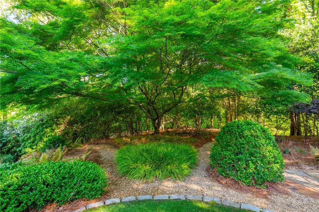 3 Powers Chase Circle, Atlanta, Georgia 30327, 5 Bedrooms Bedrooms, ,4 BathroomsBathrooms,Residential,For Sale,3 Powers Chase Circle,7756364
