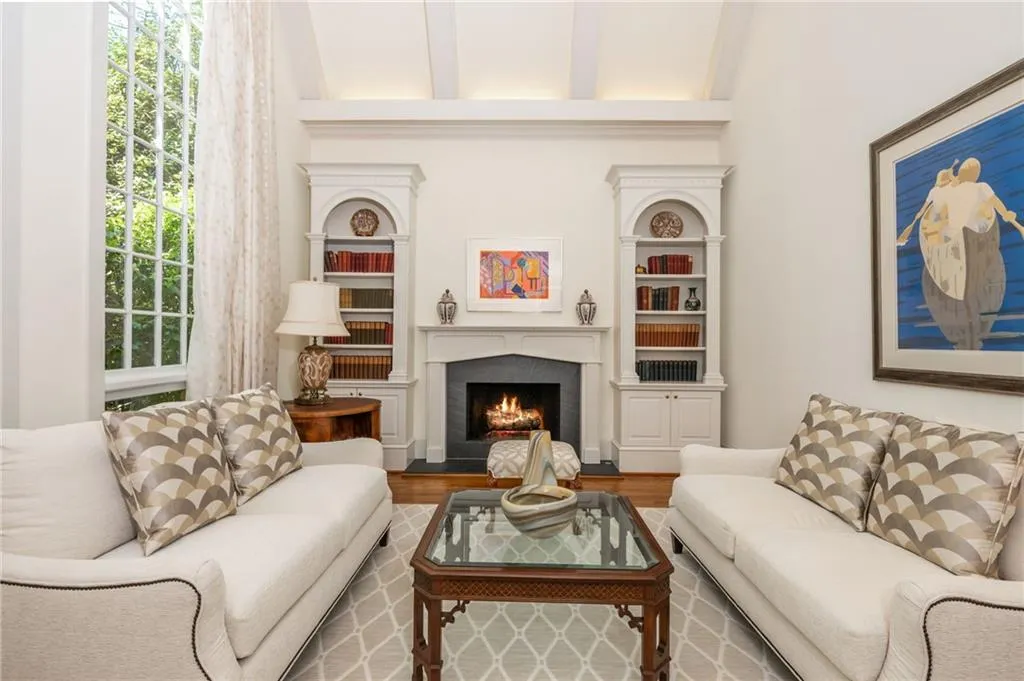 3 Powers Chase Circle, Atlanta, Georgia 30327, 5 Bedrooms Bedrooms, ,4 BathroomsBathrooms,Residential,For Sale,3 Powers Chase Circle,7756364