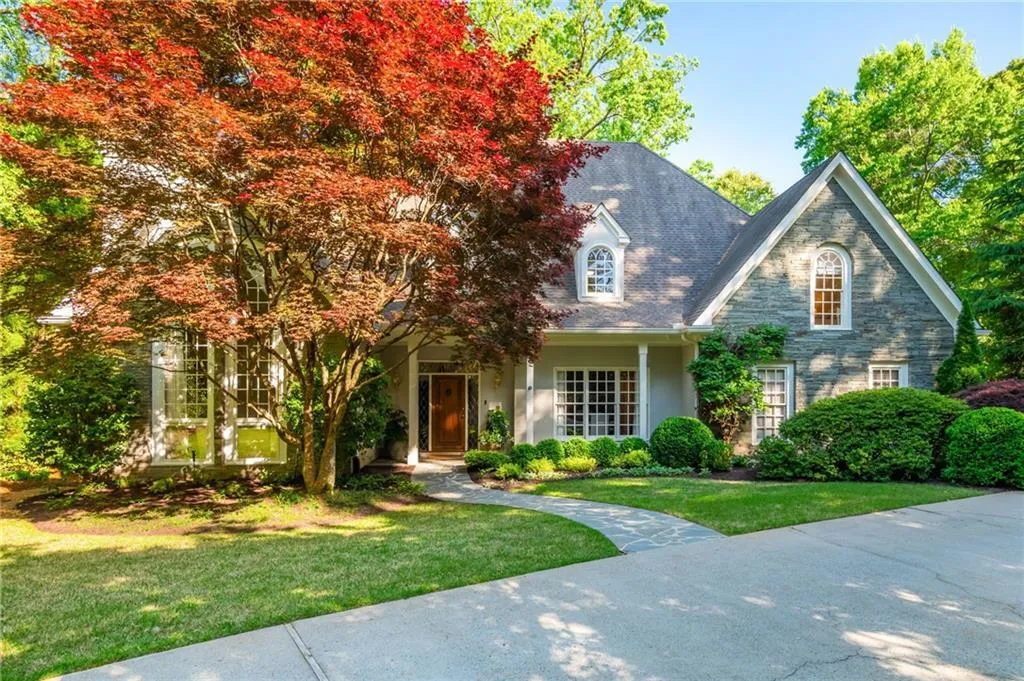3 Powers Chase Circle, Atlanta, Georgia 30327, 5 Bedrooms Bedrooms, ,4 BathroomsBathrooms,Residential,For Sale,3 Powers Chase Circle,7756364