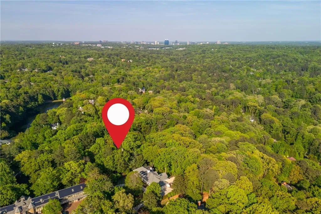 3 Powers Chase Circle, Atlanta, Georgia 30327, 5 Bedrooms Bedrooms, ,4 BathroomsBathrooms,Residential,For Sale,3 Powers Chase Circle,7756364