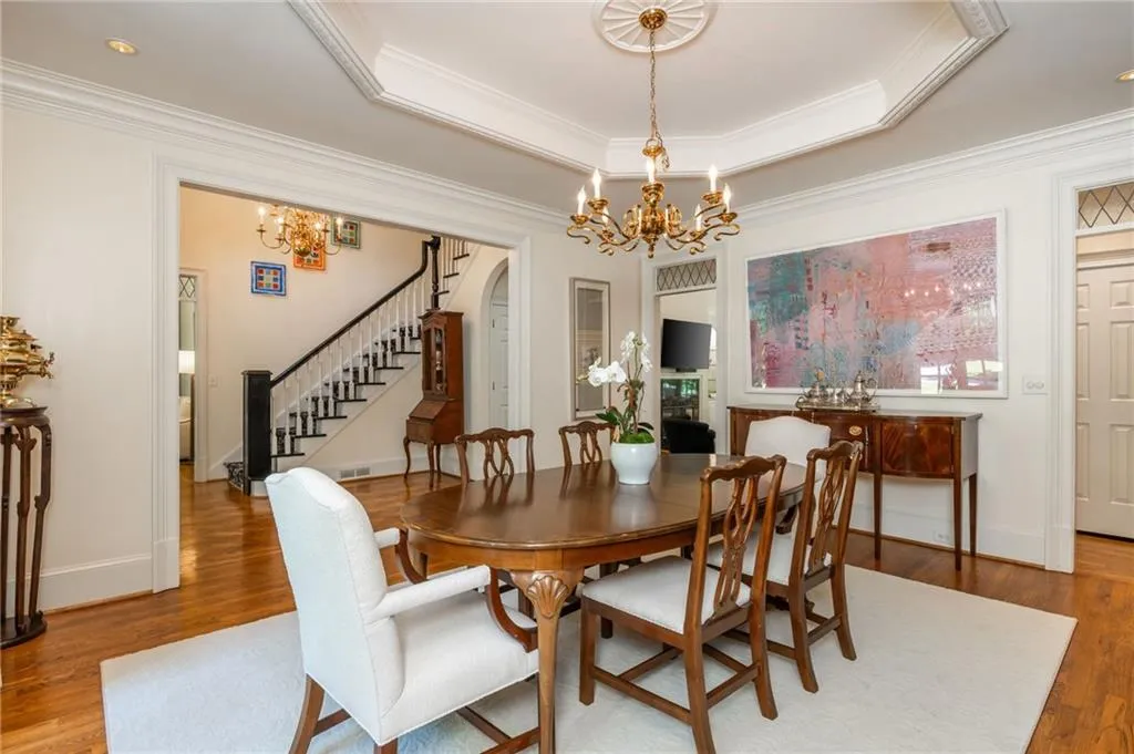 3 Powers Chase Circle, Atlanta, Georgia 30327, 5 Bedrooms Bedrooms, ,4 BathroomsBathrooms,Residential,For Sale,3 Powers Chase Circle,7756364