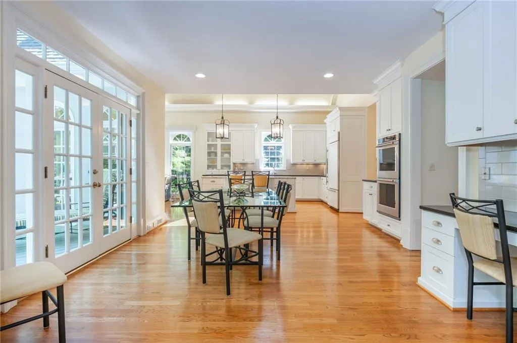 3 Powers Chase Circle, Atlanta, Georgia 30327, 5 Bedrooms Bedrooms, ,4 BathroomsBathrooms,Residential,For Sale,3 Powers Chase Circle,7756364