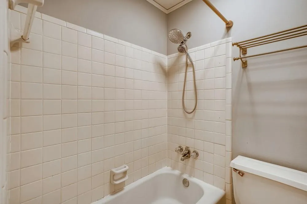 50 Forrest Place, Sandy Springs, Georgia 30328, 3 Bedrooms Bedrooms, ,3 BathroomsBathrooms,Residential,Sold,50 Forrest Place,6909512