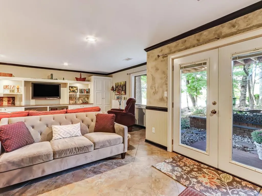 4 Basswood Circle, Atlanta, Georgia 30328, 3 Bedrooms Bedrooms, ,2 BathroomsBathrooms,Residential,Sold,4 Basswood Circle,6956396