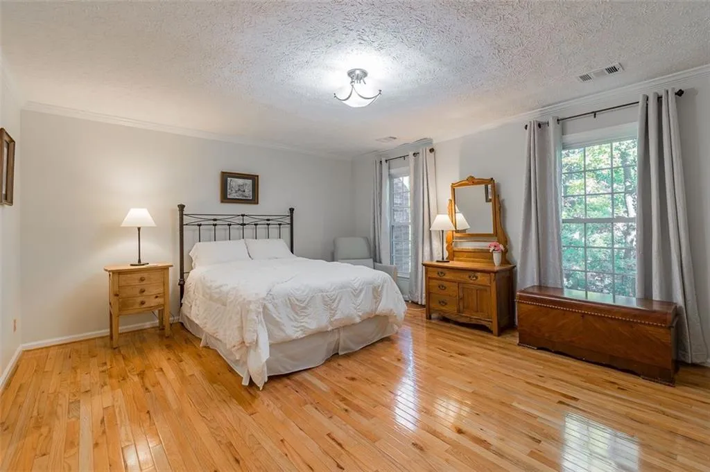 277 The South Chace, Sandy Springs, Georgia 30328, 3 Bedrooms Bedrooms, ,2 BathroomsBathrooms,Residential,Sold,277 The South Chace,7479040