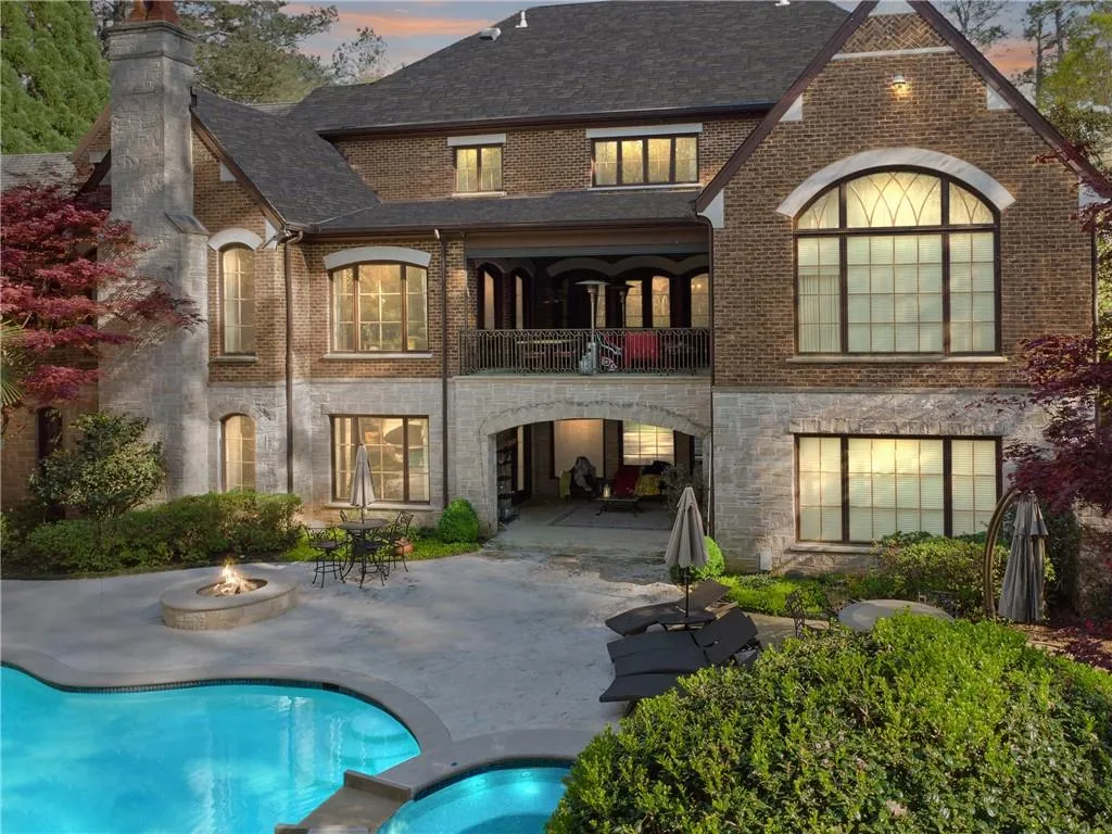 Tranquil and relaxing with views from the home Tranquil and relaxing with views from the home