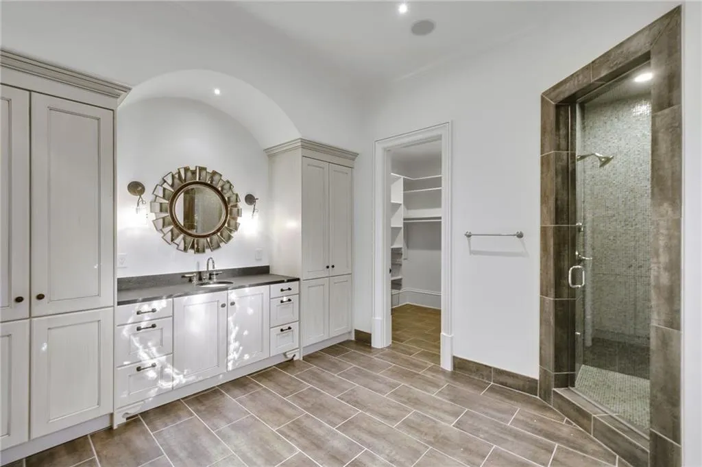 5250 London Drive, Atlanta, Georgia 30327, 6 Bedrooms Bedrooms, ,6 BathroomsBathrooms,Residential,Sold,5250 London Drive,7486401 5250 London Drive, Atlanta, Georgia 30327, 6 Bedrooms Bedrooms, ,6 BathroomsBathrooms,Residential,Sold,5250 London Drive,7486401