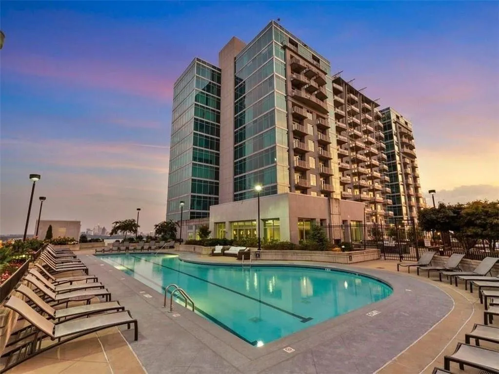 250 Pharr Road Ne Unit 413, Atlanta, Georgia 30305, 2 Bedrooms Bedrooms, ,2 BathroomsBathrooms,Residential,For Sale,250 Pharr Road Ne Unit 413,7630054