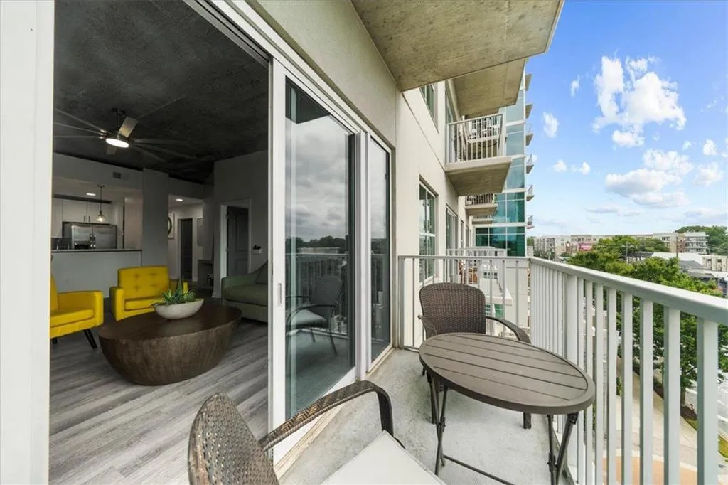 250 Pharr Road Ne Unit 413, Atlanta, Georgia 30305, 2 Bedrooms Bedrooms, ,2 BathroomsBathrooms,Residential,For Sale,250 Pharr Road Ne Unit 413,7630054
