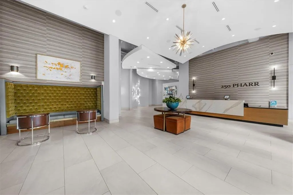 250 Pharr Road Ne Unit 413, Atlanta, Georgia 30305, 2 Bedrooms Bedrooms, ,2 BathroomsBathrooms,Residential,For Sale,250 Pharr Road Ne Unit 413,7630054