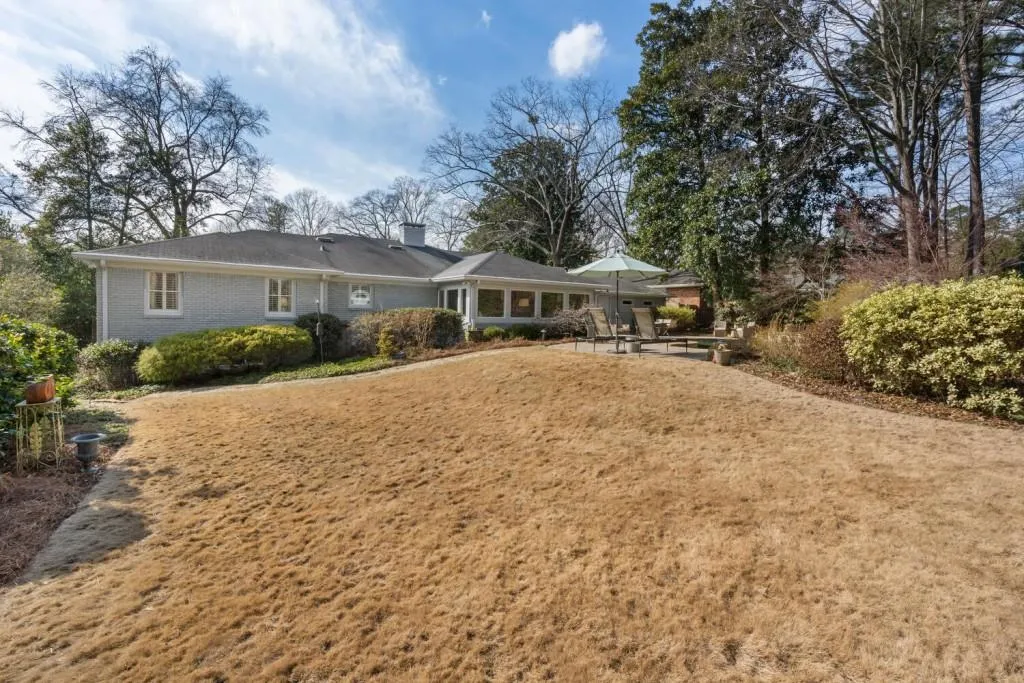 4725 Cherrywood Lane, Atlanta, Georgia 30342, 4 Bedrooms Bedrooms, ,3 BathroomsBathrooms,Residential,Sold,4725 Cherrywood Lane,7178121