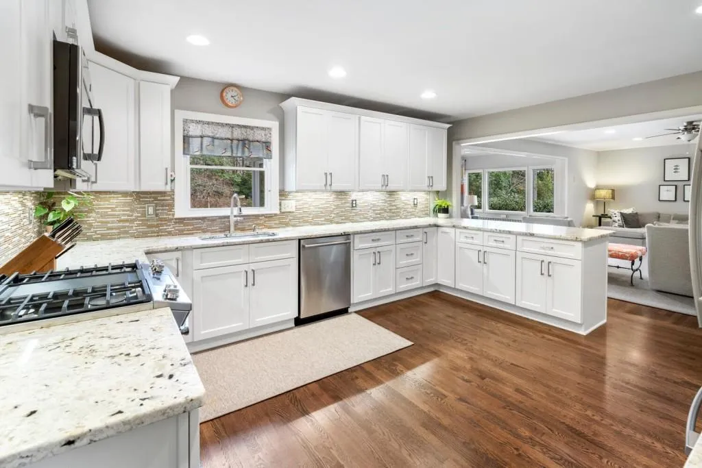 4725 Cherrywood Lane, Atlanta, Georgia 30342, 4 Bedrooms Bedrooms, ,3 BathroomsBathrooms,Residential,Sold,4725 Cherrywood Lane,7178121