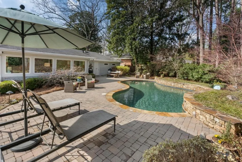 4725 Cherrywood Lane, Atlanta, Georgia 30342, 4 Bedrooms Bedrooms, ,3 BathroomsBathrooms,Residential,Sold,4725 Cherrywood Lane,7178121
