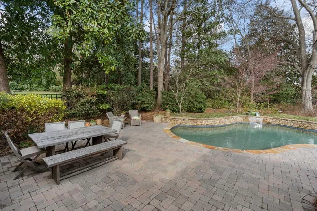 4725 Cherrywood Lane, Atlanta, Georgia 30342, 4 Bedrooms Bedrooms, ,3 BathroomsBathrooms,Residential,Sold,4725 Cherrywood Lane,7178121