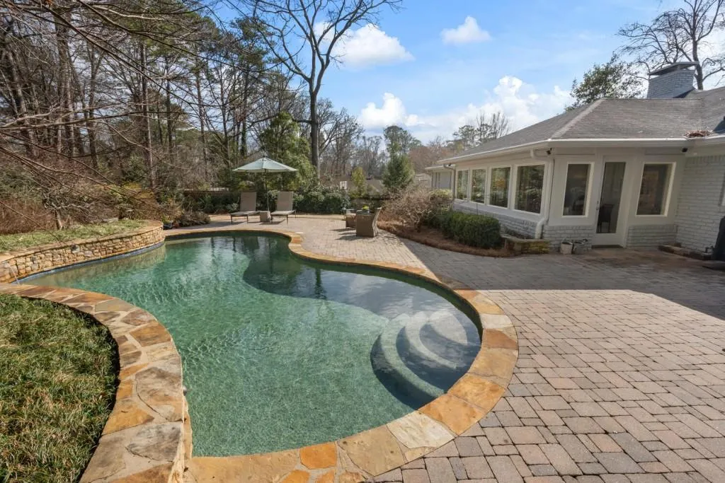 4725 Cherrywood Lane, Atlanta, Georgia 30342, 4 Bedrooms Bedrooms, ,3 BathroomsBathrooms,Residential,Sold,4725 Cherrywood Lane,7178121