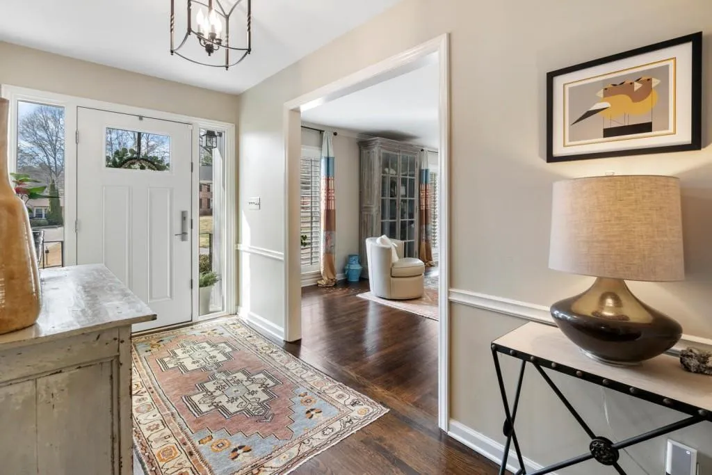 4725 Cherrywood Lane, Atlanta, Georgia 30342, 4 Bedrooms Bedrooms, ,3 BathroomsBathrooms,Residential,Sold,4725 Cherrywood Lane,7178121