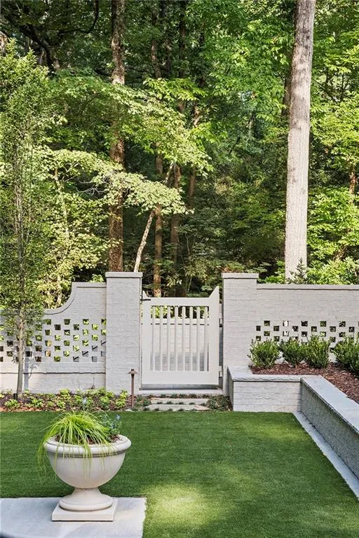 3990 Paces Ferry Rd Nw, Atlanta, Georgia 30327, 7 Bedrooms Bedrooms, ,7 BathroomsBathrooms,Residential,For Sale,3990 Paces Ferry Rd Nw,7665561