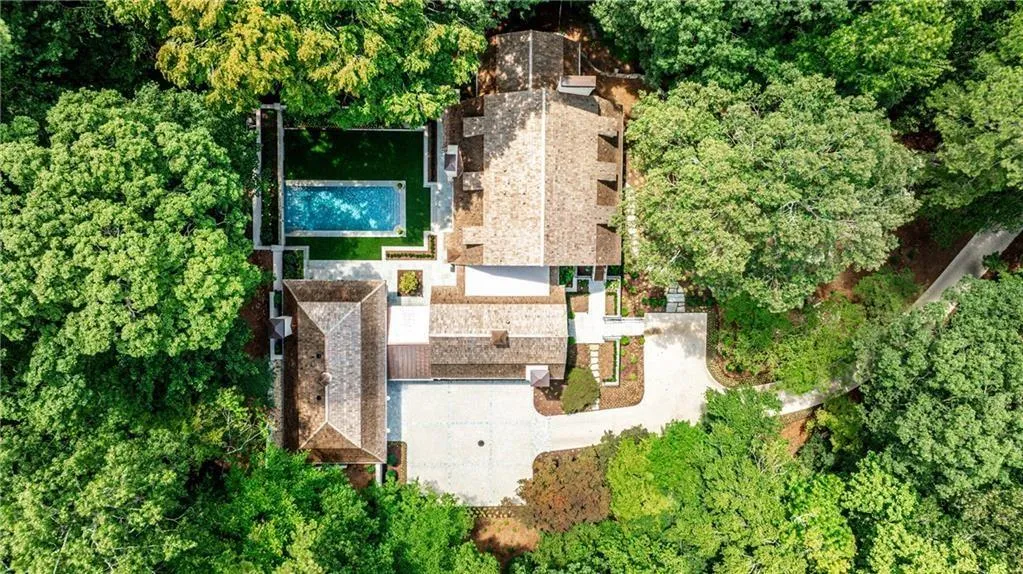 3990 Paces Ferry Rd Nw, Atlanta, Georgia 30327, 7 Bedrooms Bedrooms, ,7 BathroomsBathrooms,Residential,For Sale,3990 Paces Ferry Rd Nw,7665561