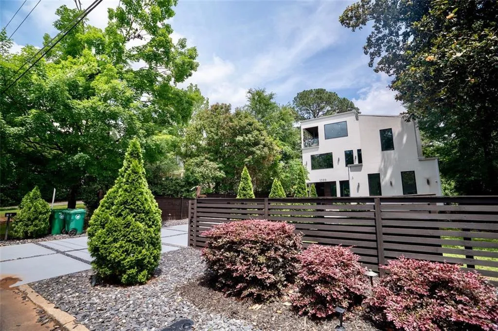 1099 Vista Trail Ne, Atlanta, Georgia 30324, 5 Bedrooms Bedrooms, ,5 BathroomsBathrooms,Residential,For Sale,1099 Vista Trail Ne,7633044