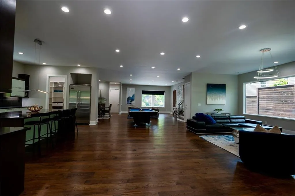 1099 Vista Trail Ne, Atlanta, Georgia 30324, 5 Bedrooms Bedrooms, ,5 BathroomsBathrooms,Residential,For Sale,1099 Vista Trail Ne,7633044