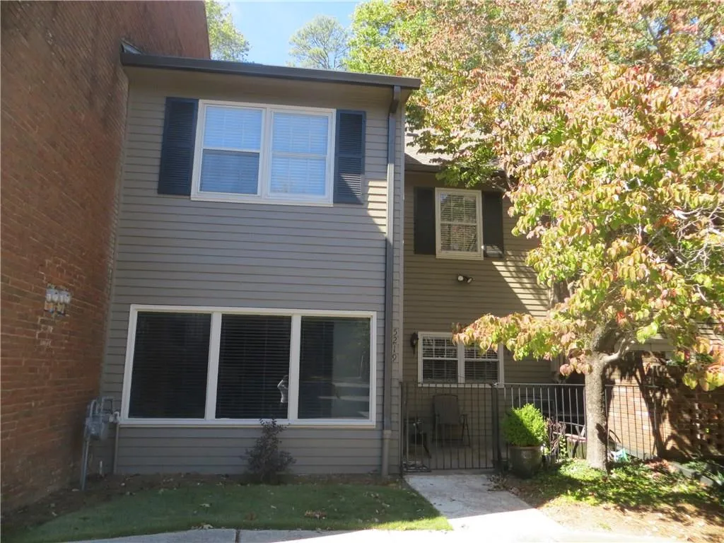 5219 Glenridge Drive, Atlanta, Georgia 30342, 3 Bedrooms Bedrooms, ,2 BathroomsBathrooms,Residential,Sold,5219 Glenridge Drive,5790272