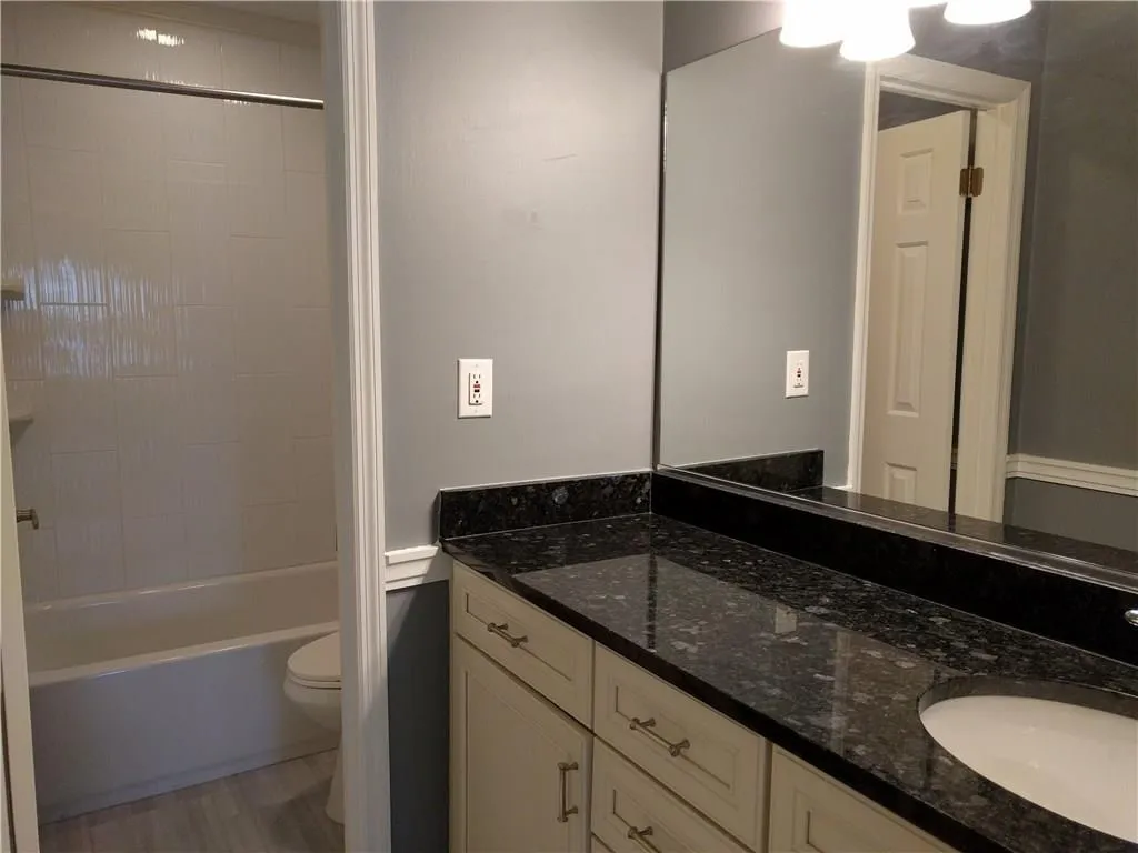 5219 Glenridge Drive, Atlanta, Georgia 30342, 3 Bedrooms Bedrooms, ,2 BathroomsBathrooms,Residential,Sold,5219 Glenridge Drive,5790272