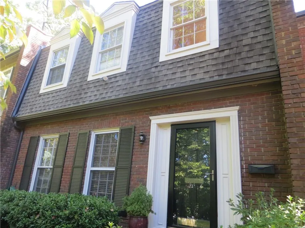 5219 Glenridge Drive, Atlanta, Georgia 30342, 3 Bedrooms Bedrooms, ,2 BathroomsBathrooms,Residential,Sold,5219 Glenridge Drive,5790272