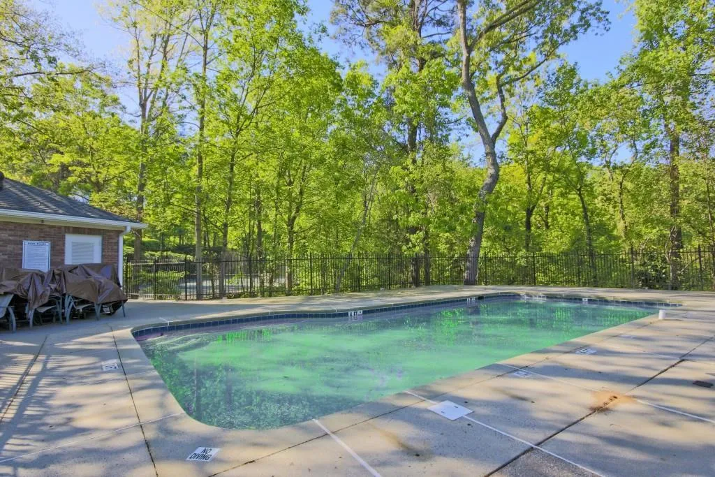 5640 River Oaks Place, Sandy Springs, Georgia 30327, 3 Bedrooms Bedrooms, ,2 BathroomsBathrooms,Residential,Sold,5640 River Oaks Place,5678716