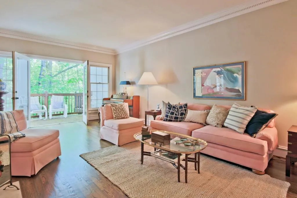 5640 River Oaks Place, Sandy Springs, Georgia 30327, 3 Bedrooms Bedrooms, ,2 BathroomsBathrooms,Residential,Sold,5640 River Oaks Place,5678716