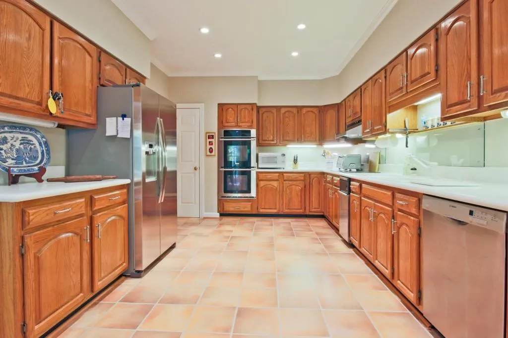 5640 River Oaks Place, Sandy Springs, Georgia 30327, 3 Bedrooms Bedrooms, ,2 BathroomsBathrooms,Residential,Sold,5640 River Oaks Place,5678716