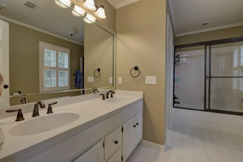 7580 Wolf Brook Drive, Sandy Springs, Georgia 30350, 5 Bedrooms Bedrooms, ,4 BathroomsBathrooms,Residential,Sold,7580 Wolf Brook Drive,5809379