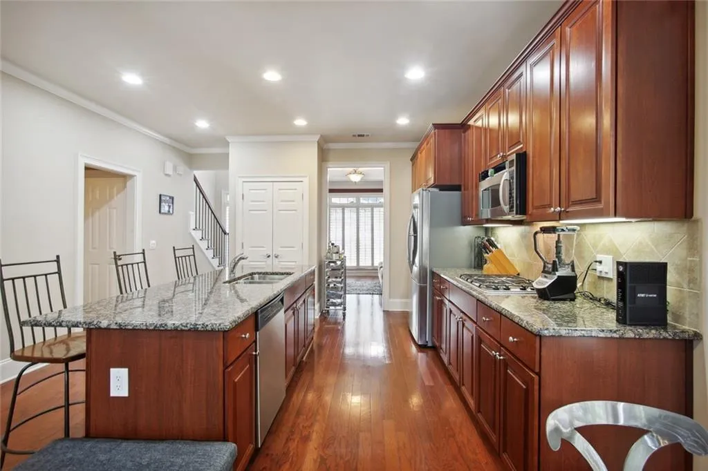 176 Mystic Court, Sandy Springs, Georgia 30342, 3 Bedrooms Bedrooms, ,3 BathroomsBathrooms,Residential,Sold,176 Mystic Court,7091032