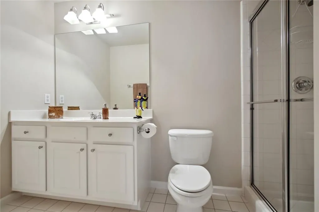 176 Mystic Court, Sandy Springs, Georgia 30342, 3 Bedrooms Bedrooms, ,3 BathroomsBathrooms,Residential,Sold,176 Mystic Court,7091032