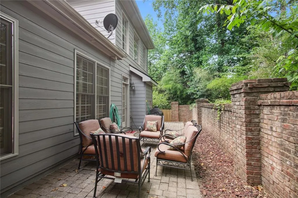 176 Mystic Court, Sandy Springs, Georgia 30342, 3 Bedrooms Bedrooms, ,3 BathroomsBathrooms,Residential,Sold,176 Mystic Court,7091032