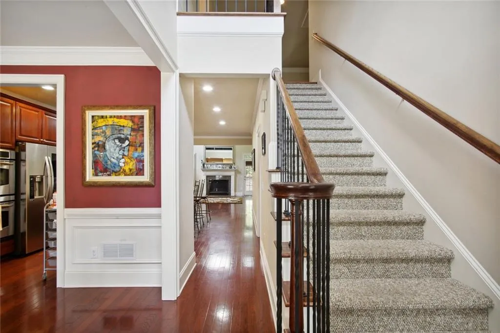 176 Mystic Court, Sandy Springs, Georgia 30342, 3 Bedrooms Bedrooms, ,3 BathroomsBathrooms,Residential,Sold,176 Mystic Court,7091032