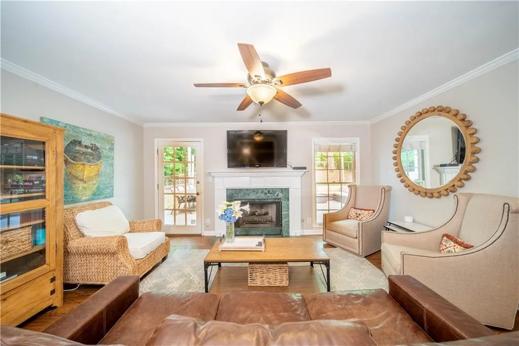4780 High Point Road, Sandy Springs, Georgia 30342, 3 Bedrooms Bedrooms, ,2 BathroomsBathrooms,Residential,Sold,4780 High Point Road,6892704