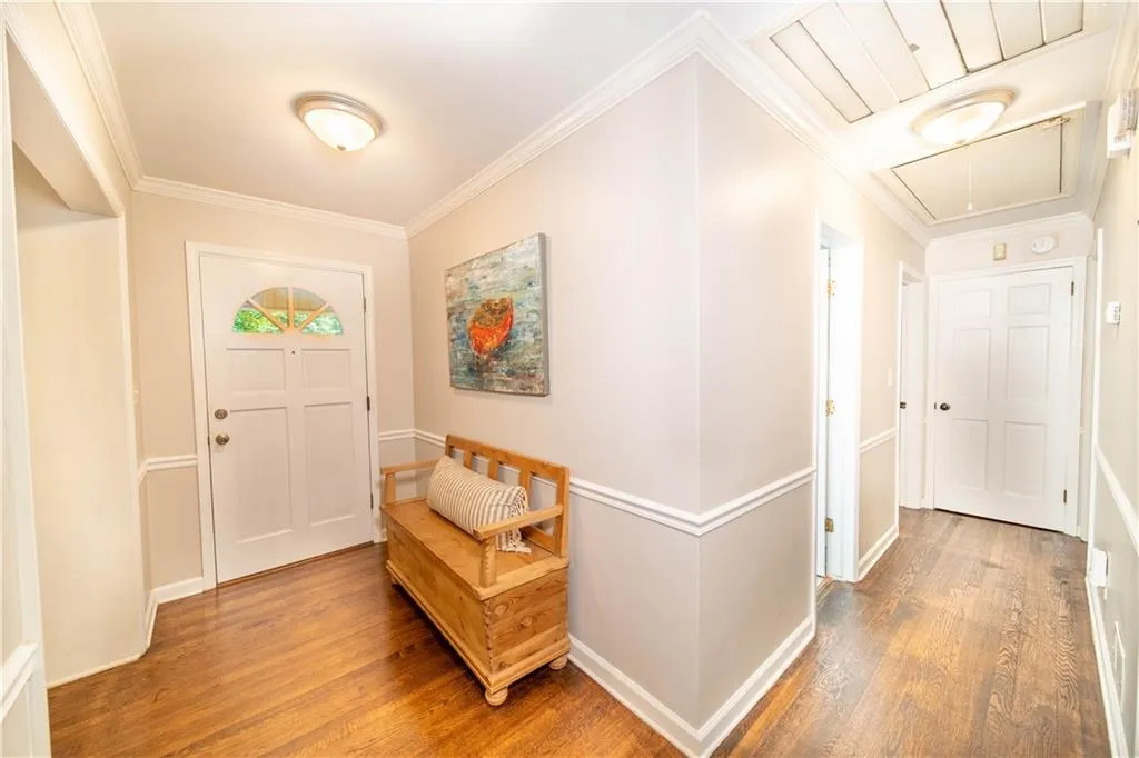 4780 High Point Road, Sandy Springs, Georgia 30342, 3 Bedrooms Bedrooms, ,2 BathroomsBathrooms,Residential,Sold,4780 High Point Road,6892704