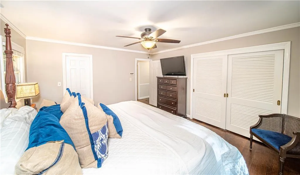 4780 High Point Road, Sandy Springs, Georgia 30342, 3 Bedrooms Bedrooms, ,2 BathroomsBathrooms,Residential,Sold,4780 High Point Road,6892704