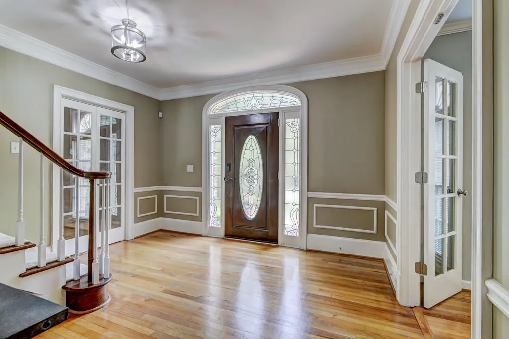 7585 S Spalding Lake Drive, Sandy Springs, Georgia 30350, 5 Bedrooms Bedrooms, ,4 BathroomsBathrooms,Residential,Sold,7585 S Spalding Lake Drive,6058993
